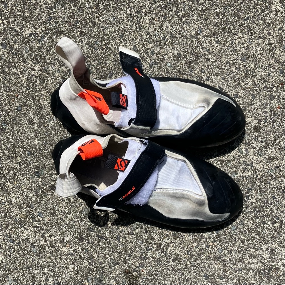 Adidas Five Ten/5.10 Hiangle climbing shoes | Size men’s 9.5 or women’s 11